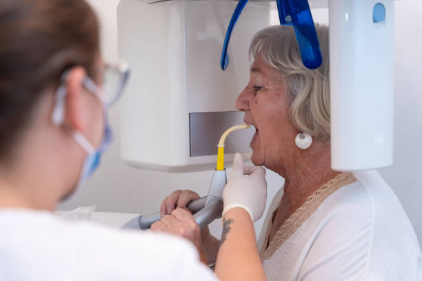Best Emergency Gum Treatment in Lifornia City, CA